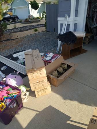 Garage Sale Sunday Oct 5 (Lemmon Valley)63992695138818122