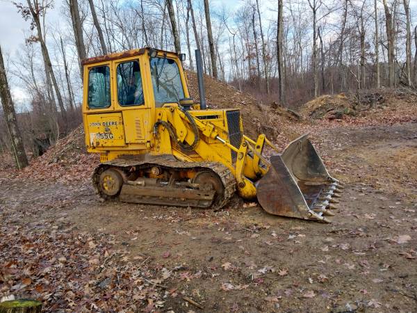 John Deere 555G track loader 1