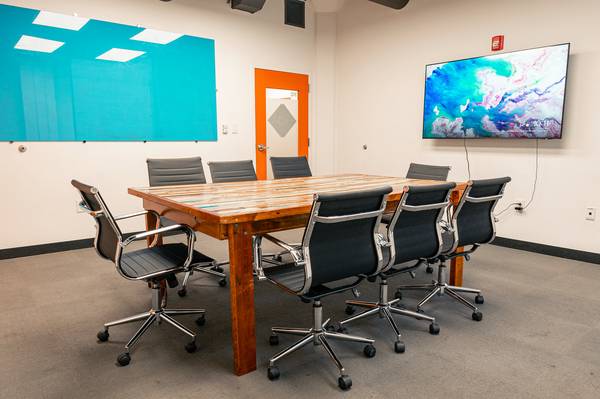 $375 Charlotte Conference Rooms–Perfect for Meetings & Strategy Sessions (Uptown Charlotte)63925334473090120