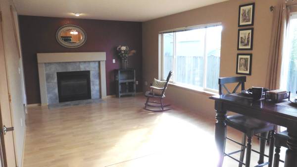 $3,200 / 4br - 4 Bedroom Home in Gated Community (Spanaway)64031309421571124