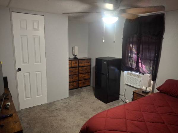 $150 / 1br - 1 habitación completamente amueblada (Belleview)63693484222851120