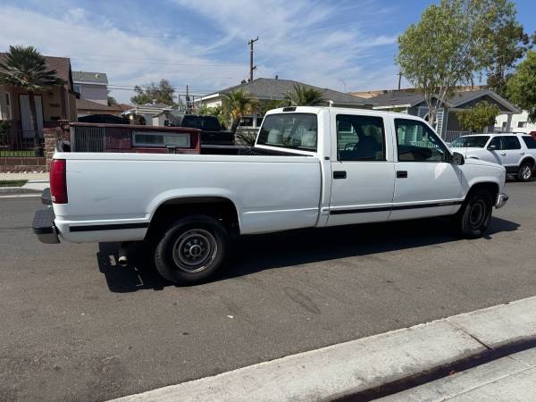 2000 GMC Sierra 3500 - $2800 (Los Ángeles)63470894460803122