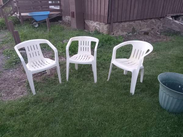 Lawn Chairs 1