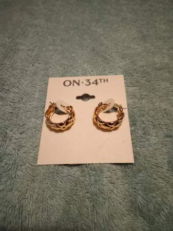 ON 34th Classic Golden Ear Rings NEW 1