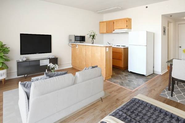$1,095 / 288ft2 - 55+ Senior community, call to tour our property (Santa Maria)63663837086595122