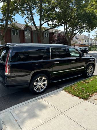 2020 Cadillac Escalade Luxury 4WD - $23,500 (Brooklyn)63654722159105122