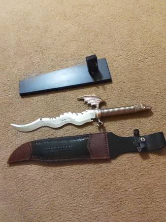 22inch Flying Dragon Knife 1