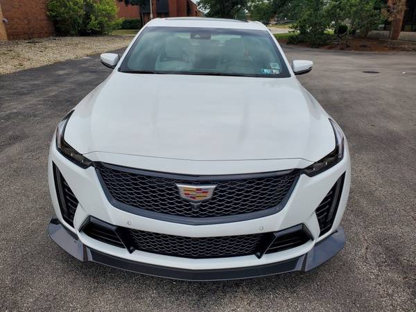2024 Cadillac CT5-V Blackwing **4,000 MILES 6 SPEED MANUAL** - $73,995 (1081 Entry Drive  Bensenville, IL 60106)63620302118147122