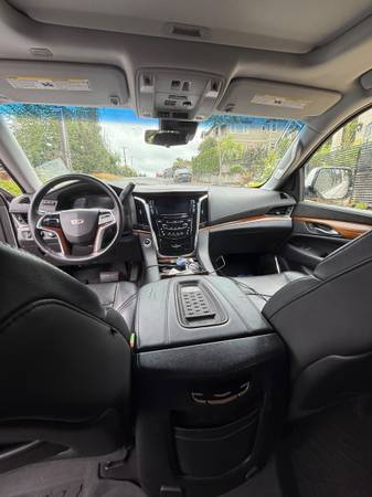 cadillac escalade esv - $26,00063617955506305123