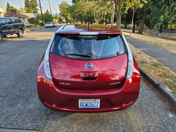 2014 Nissan Leaf S - $4,250 (Beacon Hill - Seattle)63623387876739124