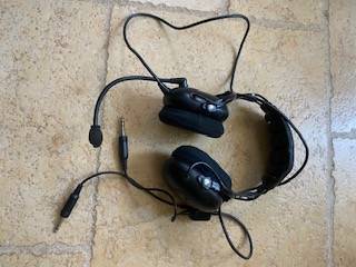 Headset 1