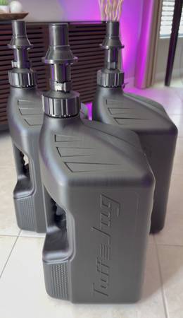 Tuff Jug 5.5 Gallon with Ripper Cap and Storage Cap 1