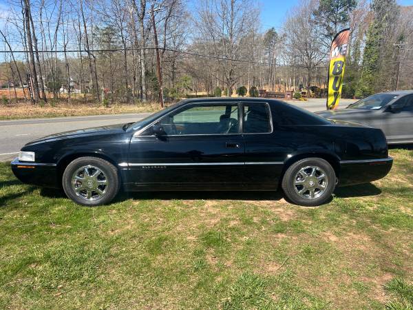 Cadillac Eldorado 1998 con solo 75 mil millas: ¡$7,500 (Gastonia, NC)636134195740191218