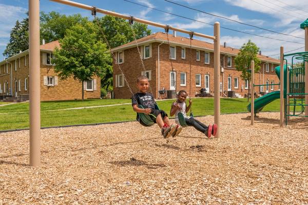 $1,440 / 1br - 605ft2 - 1/bd, Hopkins School District, Situated in Hopkins! (1301 MN-7, Hopkins, MN)63990226951682124