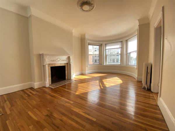 $2,900 / 2br - 800ft2 - Sunny 🌞 Charming 🔥Heat included 😺🐶 pet friendly (Cambridge \ Central Sq. \ Mid Cambridge)63996693009027120