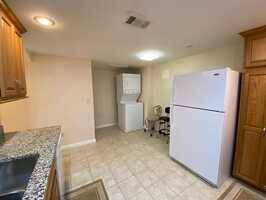 $659,000 / 3br - 3-4 Bedroom home with a finished basement apartment for Sale (marietta)63963858489986122
