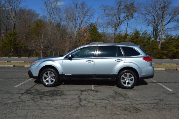 2013 Subaru OUTBACK 2.5i Limited AWD, un solo dueño, pocos kilómetros - $7.999 (MANASSAS)63481831813635124