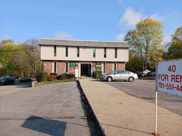 $2,400 / 1500ft2 - Foxboro, $2400/mo, office suite, 7 discrete offices (40 Mechanic St., Foxboro)63655287511427121