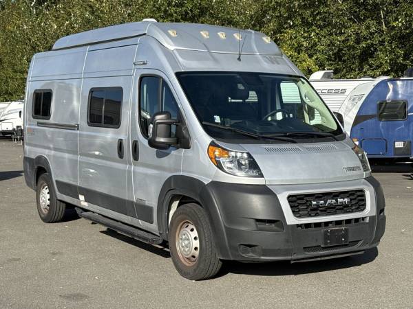 2022 Winnebago Solis  59P Class B 1