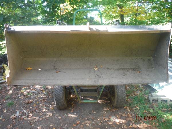 5' loader bucket 1