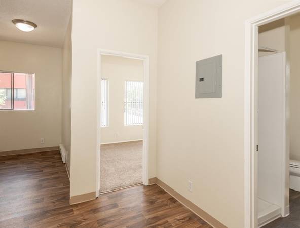 $1,099 / 1br - Bright & Comfortable - Cats Welcome | Updated 1 Bedroom Available! (Goose Hollow on 14th)63914741006211123