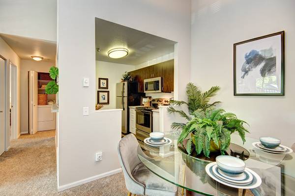 $1,995 / 2br - 915ft2 - Microwave, Double Sinks, Garages & Carports Available (25102 62nd Avenue South, Kent, WA)63934288961538123