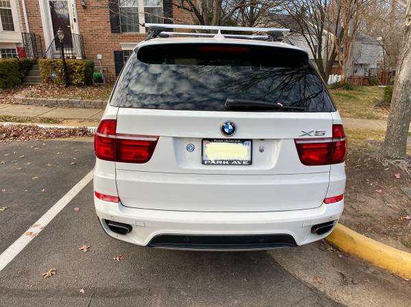 2011 BMW X5 5.0i - $11,900 (Springfield)63616569292033122