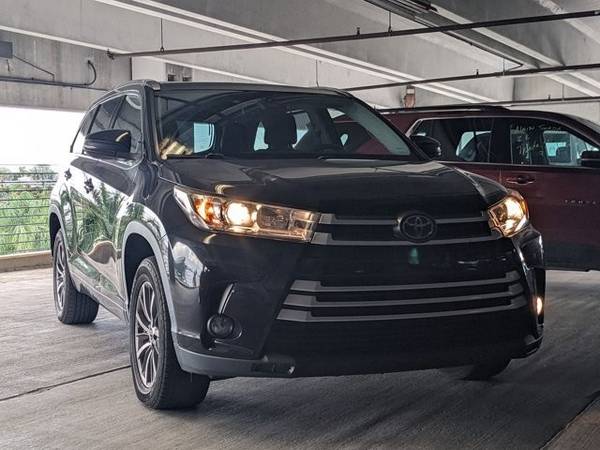 2017 Toyota Highlander XLE SUV - $20,699 (Llame al *(786) 372-6083* para confirmar disponibilidad al instante)63470425013763122