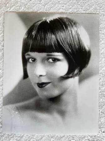 Louise Brooks glossy b&w 8x10" Portrait Sill 1