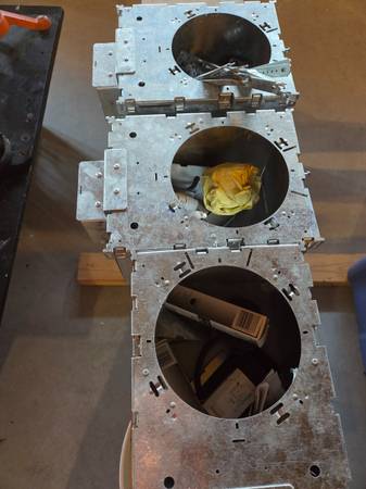 7" recessed cans  fluorescent 1