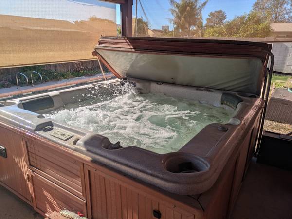 FREE Hot Tub 1