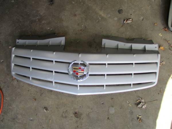 Cadillac Front Grill silver 1