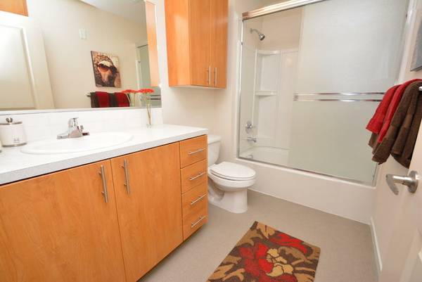 $1,395 / 1br - Live in the Heart of Portland’s Creative Core @ Daveneaux! (NE Portland, NE Couch, Laurelhurst, Buckman)63956500253059124