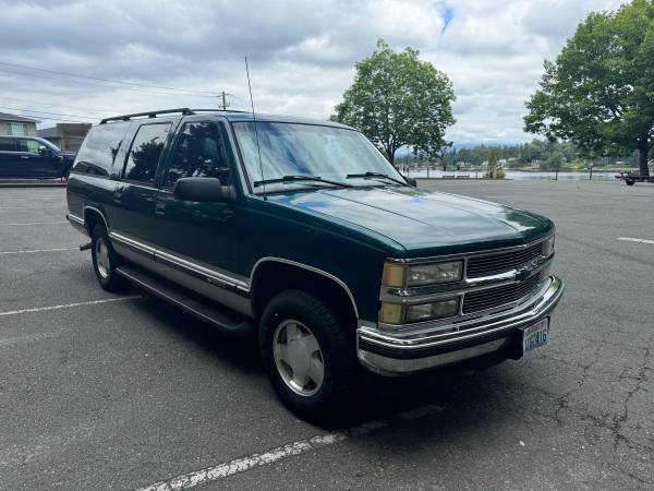 1997 Chevrolet Surburban LT 4x4 - $3,800 (Lake Stevens)63613985243137121