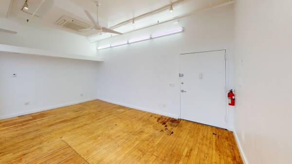 $1,800 / 300ft2 - OFICINA DE ARTE, MASAJE, ESTÉTICA Y TATUAJE 2J (Greenpoint Brooklyn)63689827058051124