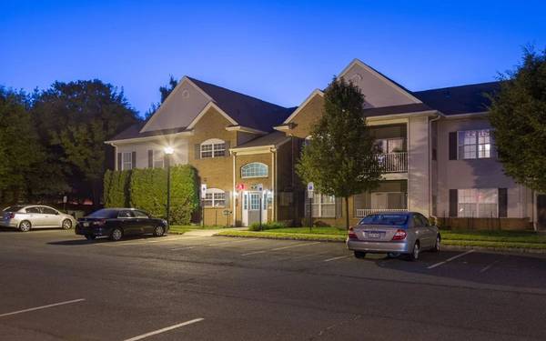 2BR/2BA First Floor Apartment in Fair Lawn! 1