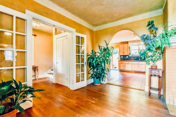 $630 / 1br - DOWNTOWN ASHEVILLE: Gorgeous Retreat Rooms by the week or month (Downtown Asheville)64029205574275124