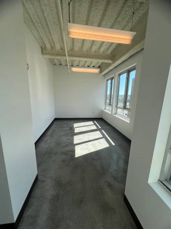$772 / 172ft2 - Professional Office Space! 1st Month Rent FREE! - 206.745.6684 (Sodo, Georgetown, Bellevue, South Seattle, WA)63786943742467123