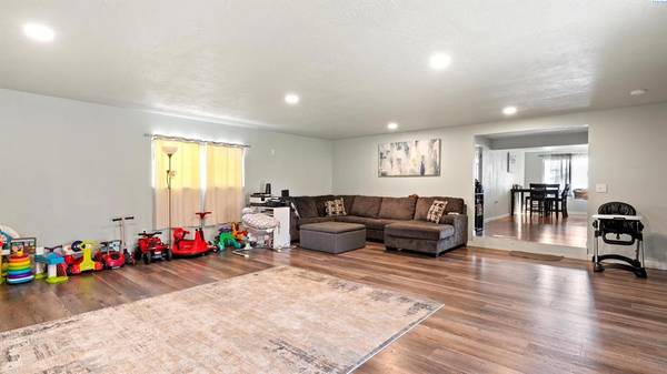 $355,000 / 3br - 1604ft2 - Renovated Home for Sale - NOT RENT / 6958 W Agate St. (Pasco)63657226314243123