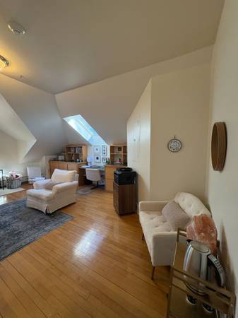 $615 / 208 pies cuadrados - Amplio despacho en una mansión de ladrillo - ¡con aparcamiento y wifi! (Montpelier)63184482504321122