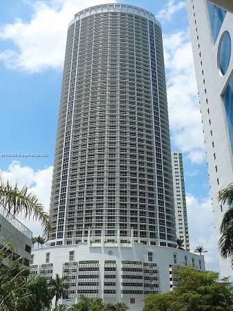 $2,554 / 1br - 791ft2 - Charming 1bd Apartment in Opera Tower, Miami (Miami)64049454980097121