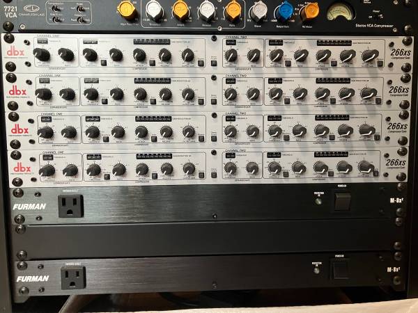 DBX 266xs 2-channel compressor/gate - LIKE NEW w/BOX - $100 (Dracut/Pelham line)63470915039363121