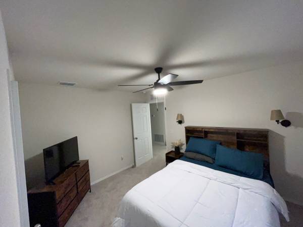 $500 / 1br - 🛌 Cozy Furnished Room – Peaceful Home Vibes 🧘🌻 (Forney)63796376016769120