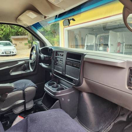 2007 Chevrolet Express 2500 Furgón de carga - $6,000 (Seabeck)63474429769473124