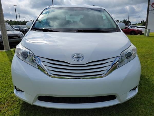 2017 Toyota Sienna L - $16,900 (Birmingham. Alabama)63622015044865120