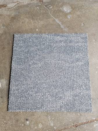 4 brand new Flor Carpet tiles. 1
