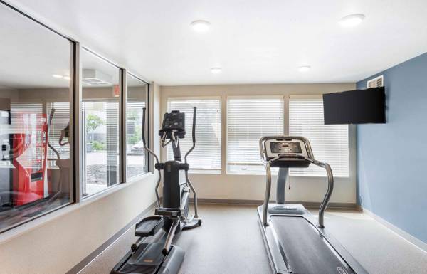 $2,520 FURNISHED - NO UTILITIES (Plymouth Meeting)64046035487619121