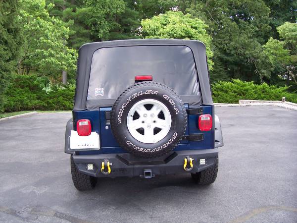 Jeep Wrangler Sport 2004 de 5 velocidades 6 cilindros Aire acondicionado frío 1 dueño - $6,950 (Greenwich CT)63614091011971124