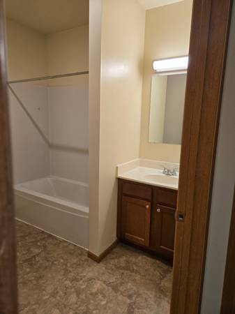 $585.00 / 2br - 850ft2 - BEAUTIFUL BUILDING FOR THOSE 55 AND/OR DISABLED OR OLDER63989520553987123