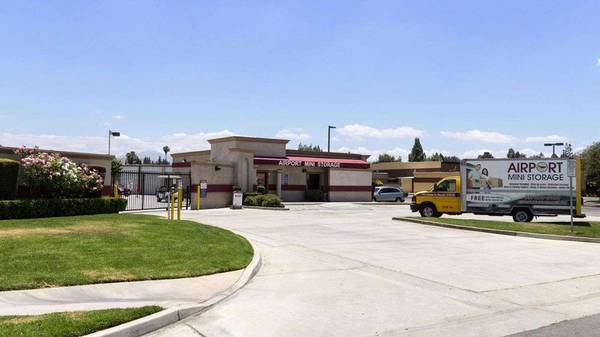 Airport Mini Storage 1